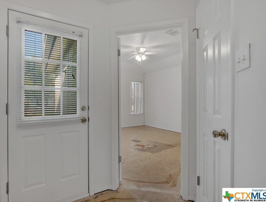 1226 Blf Crk Cir, New Braunfels TX 78130-4055 exterior