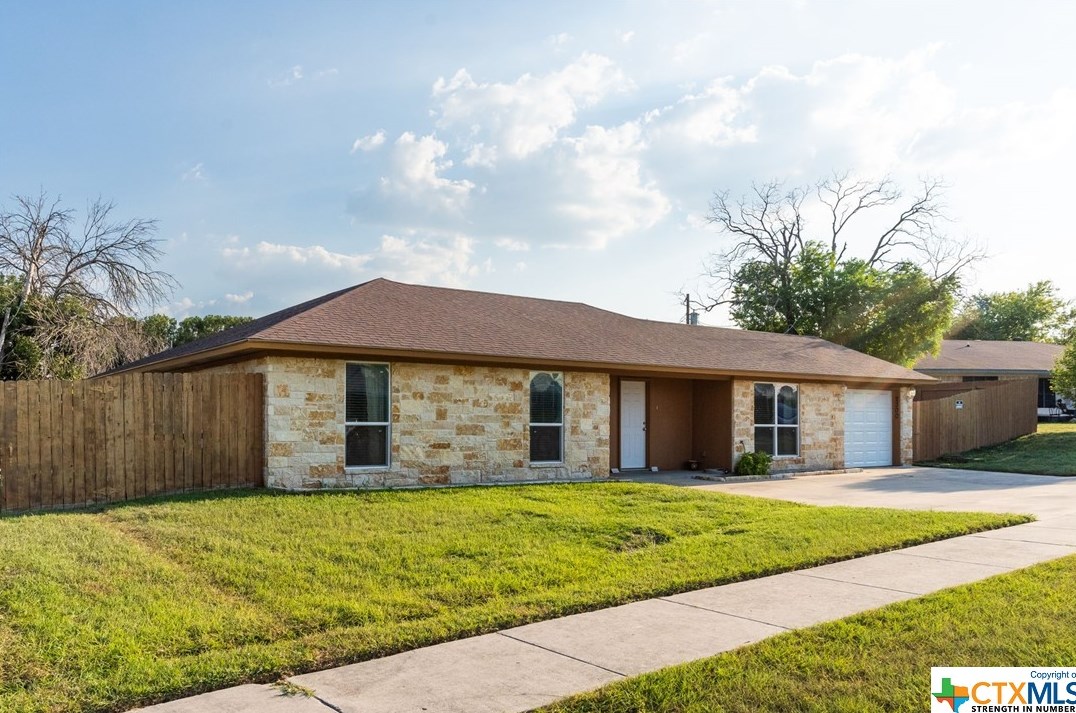 2300 Goode Cir, Killeen, TX 76543-5042