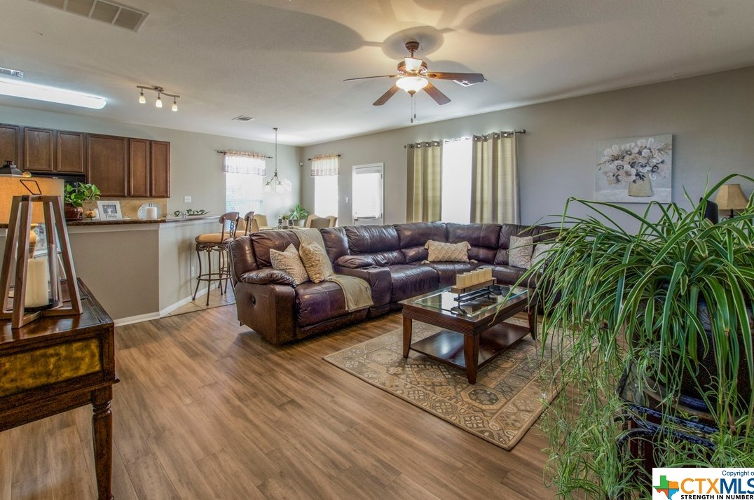 6400 Taree Loop, Killeen, TX 76549-5102