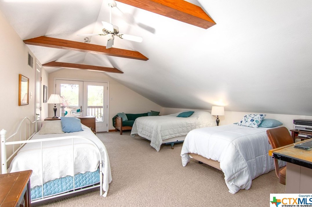 1360 Misty Holw, New Braunfels TX 78132-2488 exterior