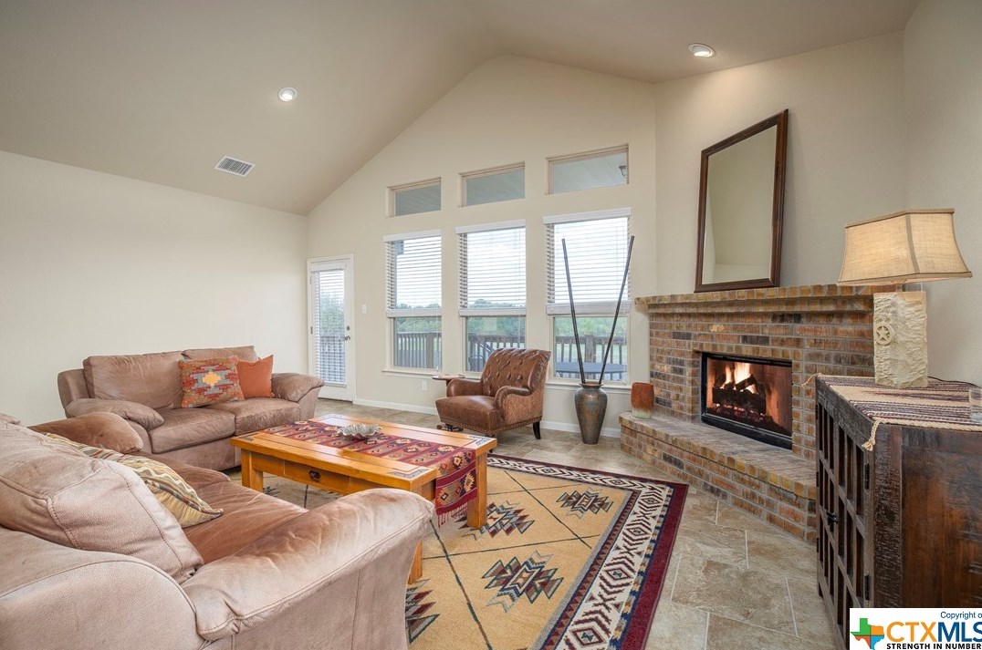 2948 Nicholas Cv, New Braunfels TX 78130-6846 exterior