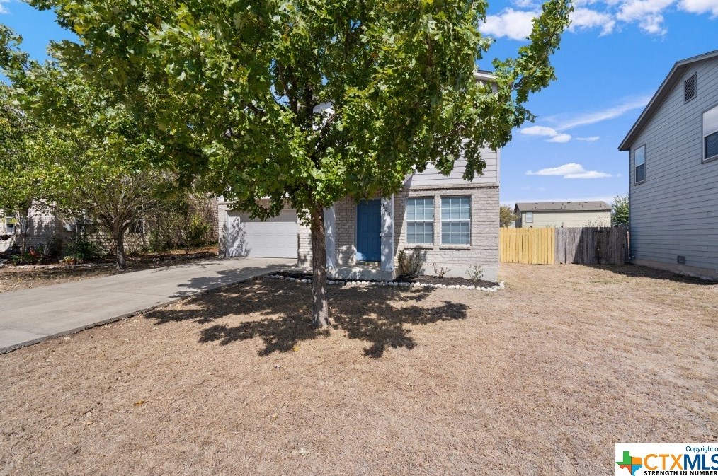 624 Nw Crossing Dr, New Braunfels, TX 78130
