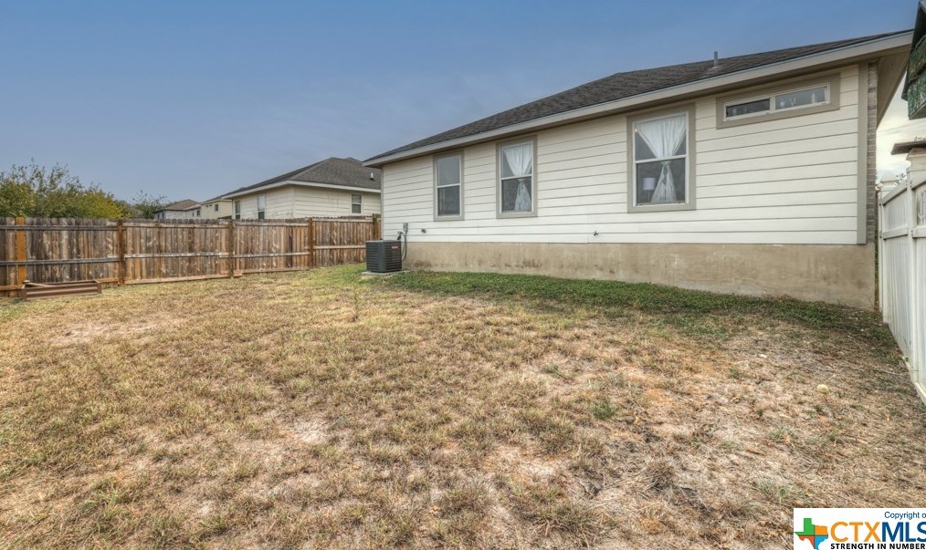 1740 Logans Pass, New Braunfels TX 78130-7707 exterior