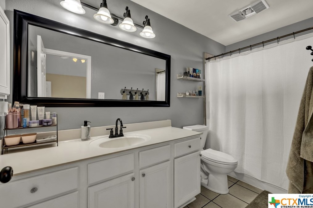 1740 Logans Pass, New Braunfels TX 78130-7707 exterior