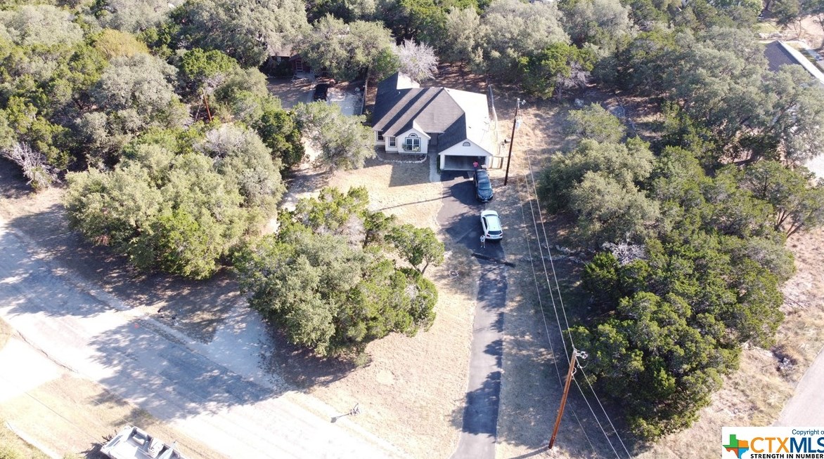 3443 Lakeview Dr, New Braunfels TX 78133-3484 exterior