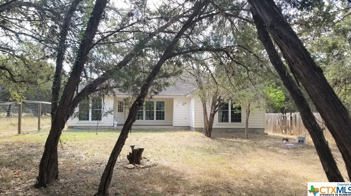 3443 Lakeview Dr, New Braunfels TX 78133-3484 exterior