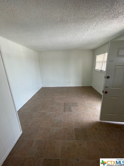 1015 Parmer Ave #6, Killeen, TX 76541