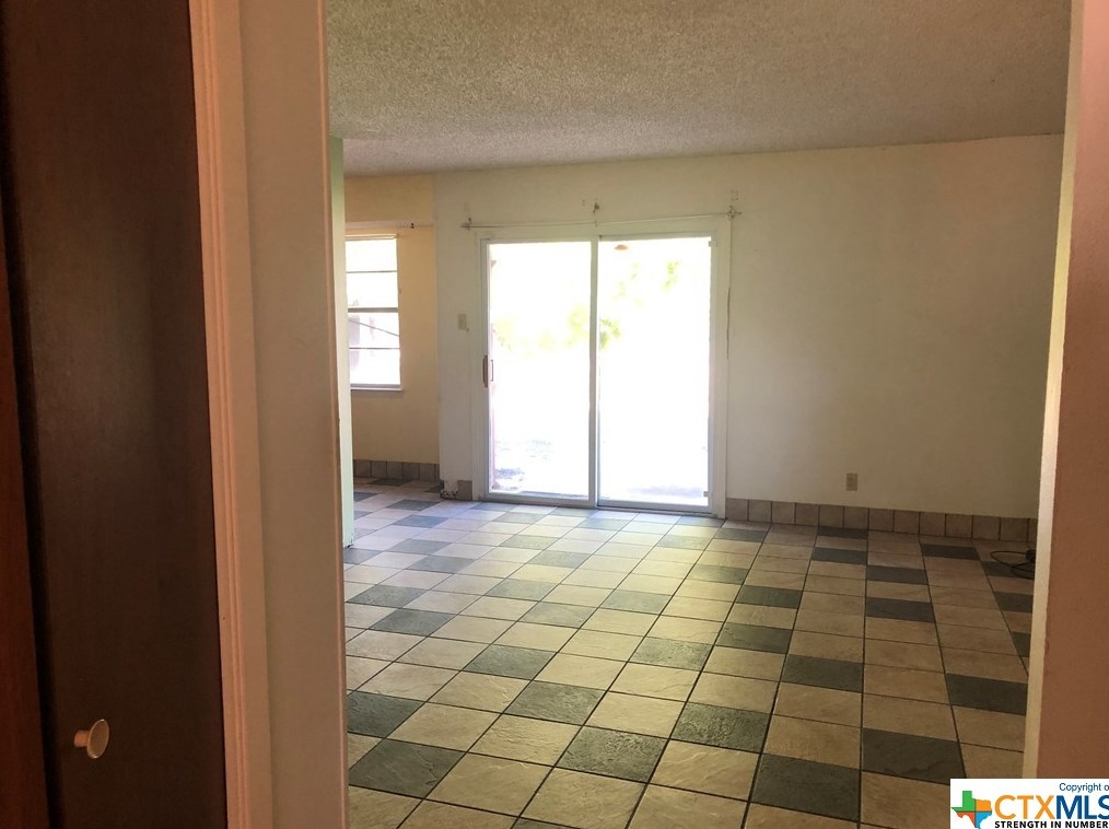 2406 Botanical Dr, Killeen, TX 76542-1823