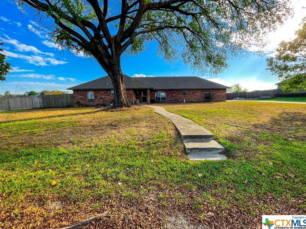 226 Clayton Dr, Gatesville, TX 76528-3107