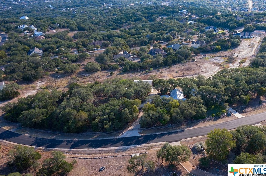 1053 Shady Holw, New Braunfels TX 78132-2309 exterior