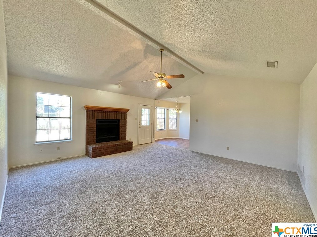 2011 Meadowbrook Dr, Killeen, TX 76543-3969