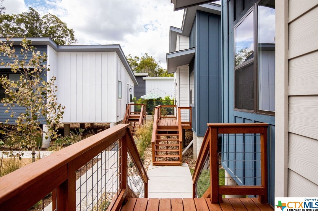 587 Basel St, New Braunfels TX 78130-4305 exterior