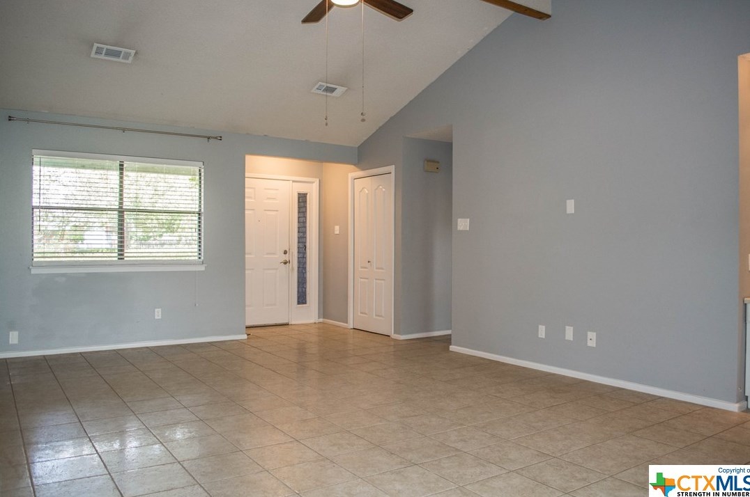 541 Denise Dr, New Braunfels TX  78130-3145 exterior