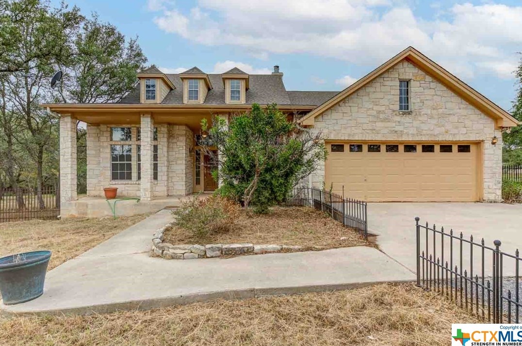 2185 Falconwood Dr, San Marcos, TX 78666