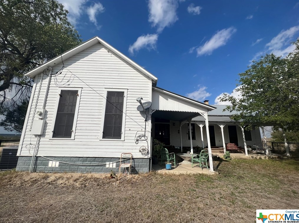 1751 Fm 1044, New Braunfels TX  78130-1229 exterior