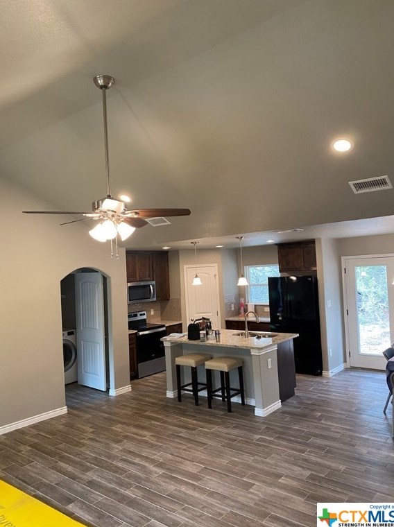 427 Canyon Crk, New Braunfels, TX 78133