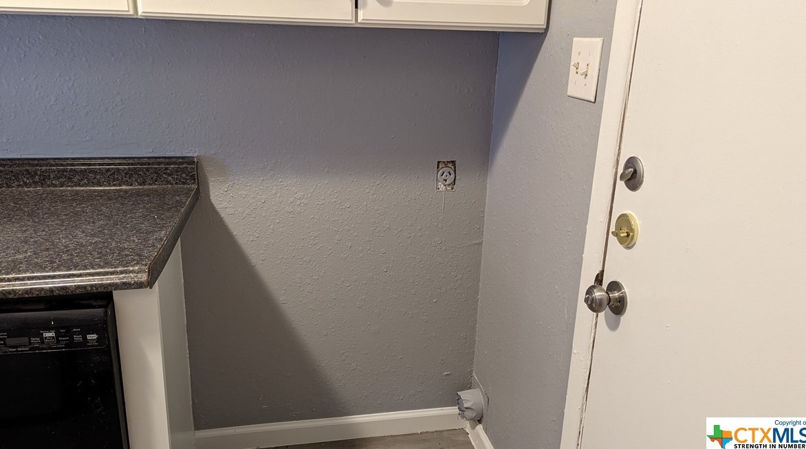 200 Uhland Rd, San Marcos TX  78666 exterior