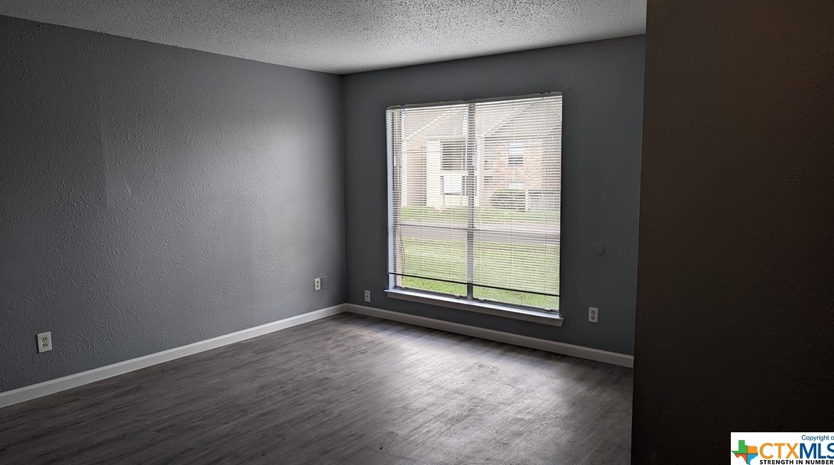 200 Uhland Rd, San Marcos TX  78666-6966 exterior