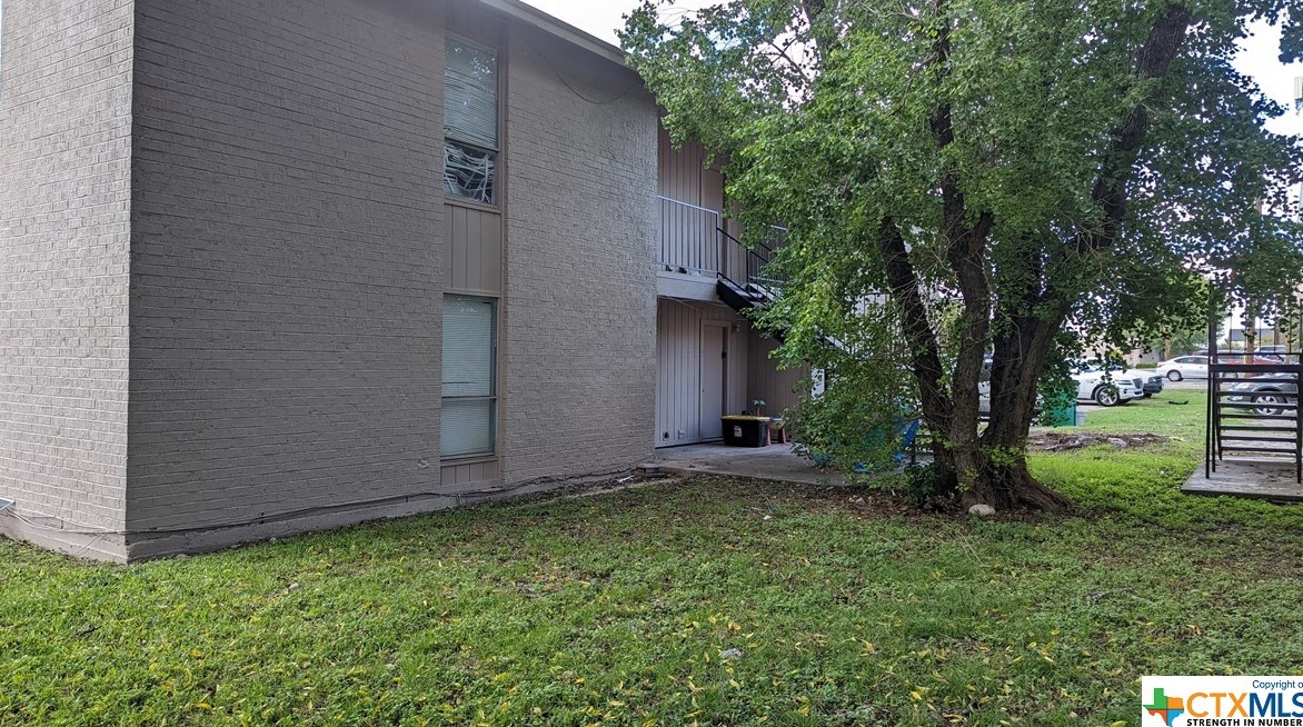 200 Uhland Rd, San Marcos TX  78666 exterior