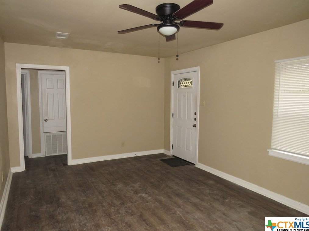 214 E Munroe Ave, Temple, TX 76501