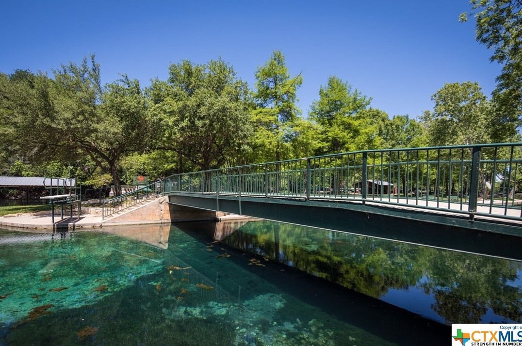 122 Dallas St, New Braunfels TX  78130-5311 exterior