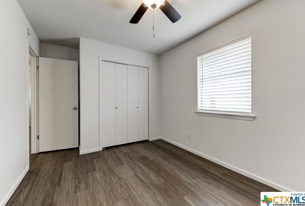 122 Dallas St, New Braunfels TX  78130-5311 exterior