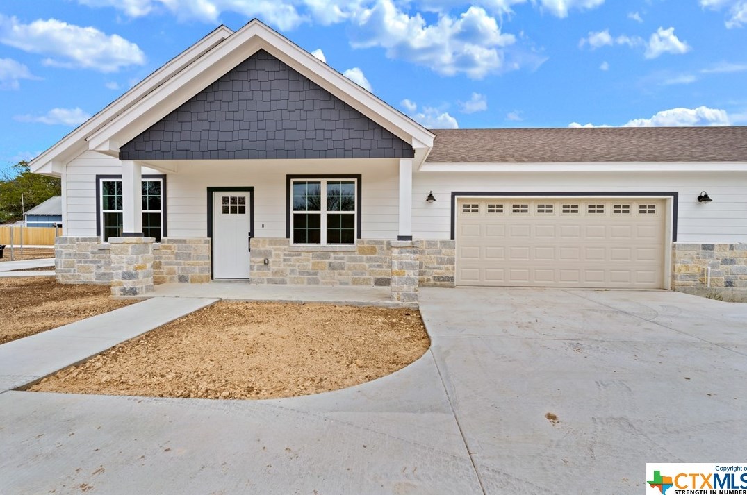 224 Alves Ln, New Braunfels, TX 78130-2823
