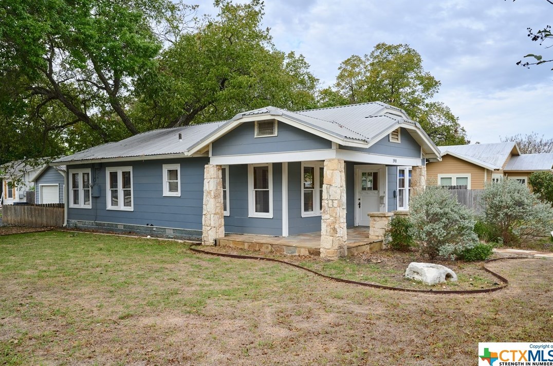 190 Chestnut Ave, New Braunfels, TX 78130-6326