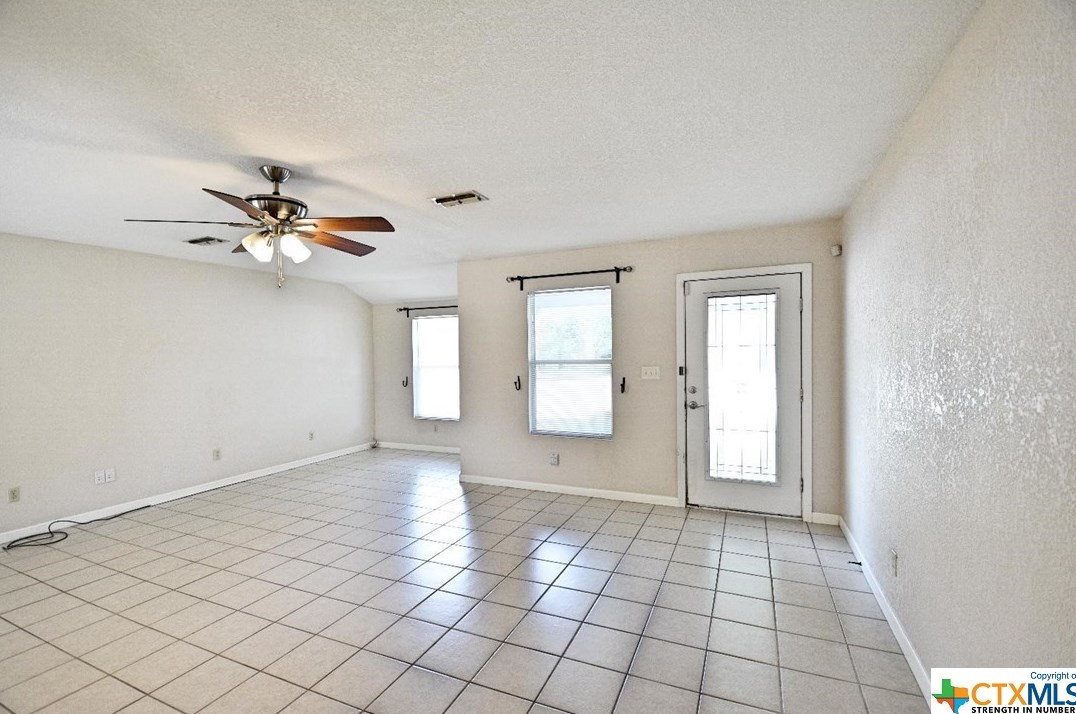 150 Skyview Ave, New Braunfels TX  78130-3235 exterior