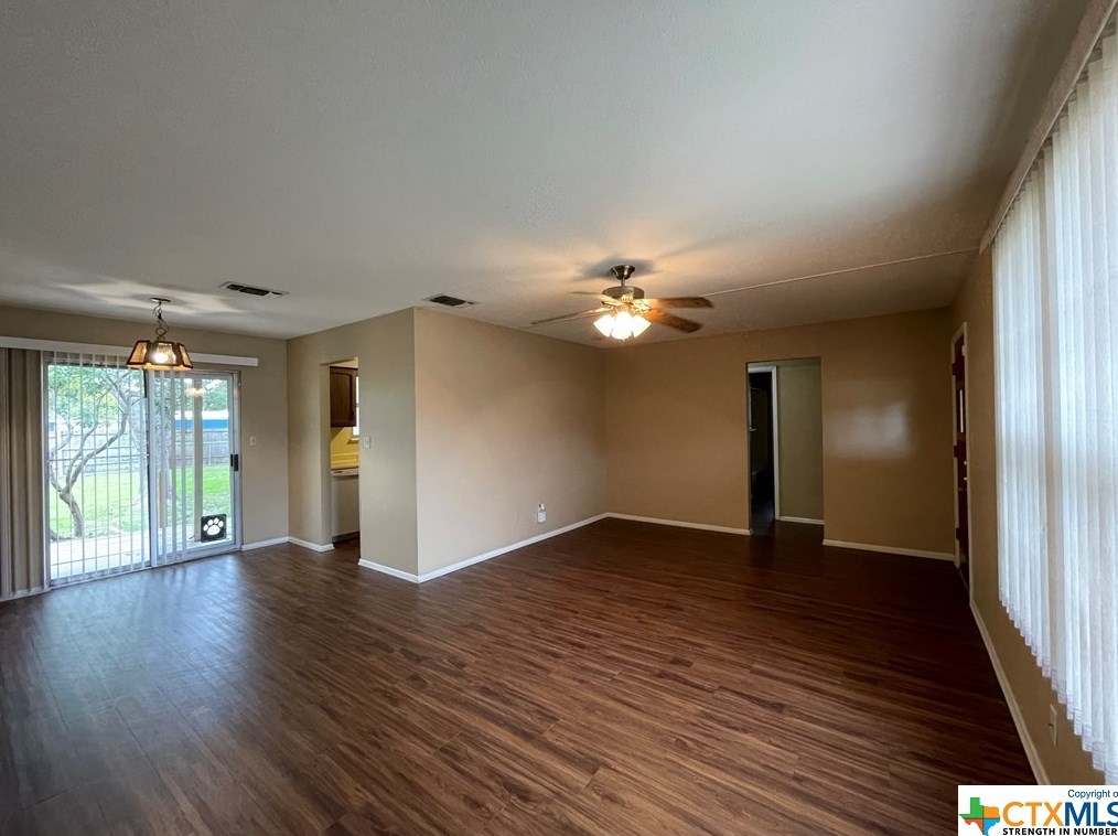 217 Gruene Rd, New Braunfels, TX 78130