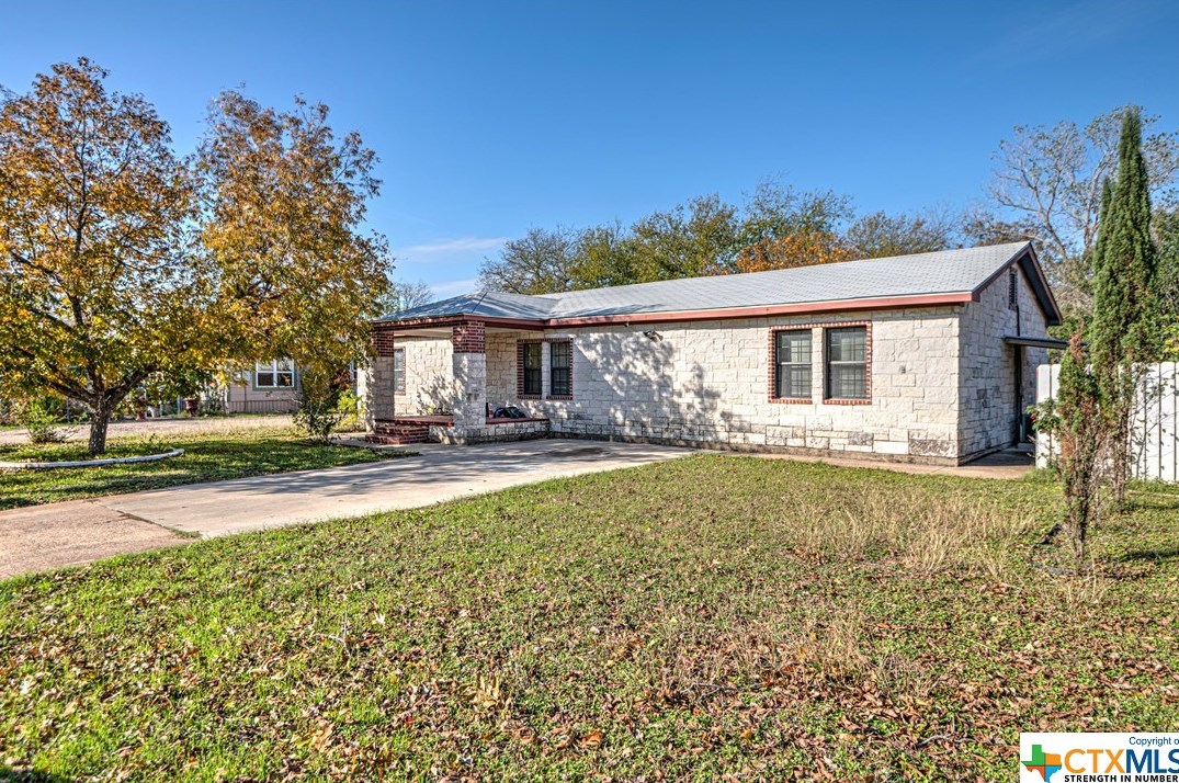 1605 Brooking St, Morgans Point, TX 76513