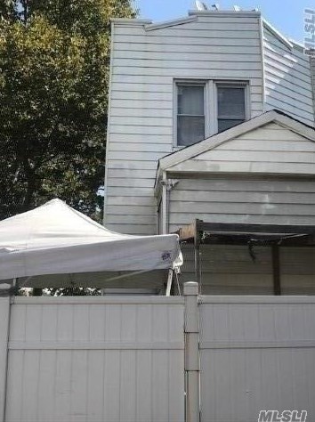 31-01 95th St, Flushing, NY 11369-1203