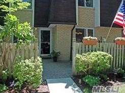 315 Clubhouse Ct, Coram, NY 11727-3606