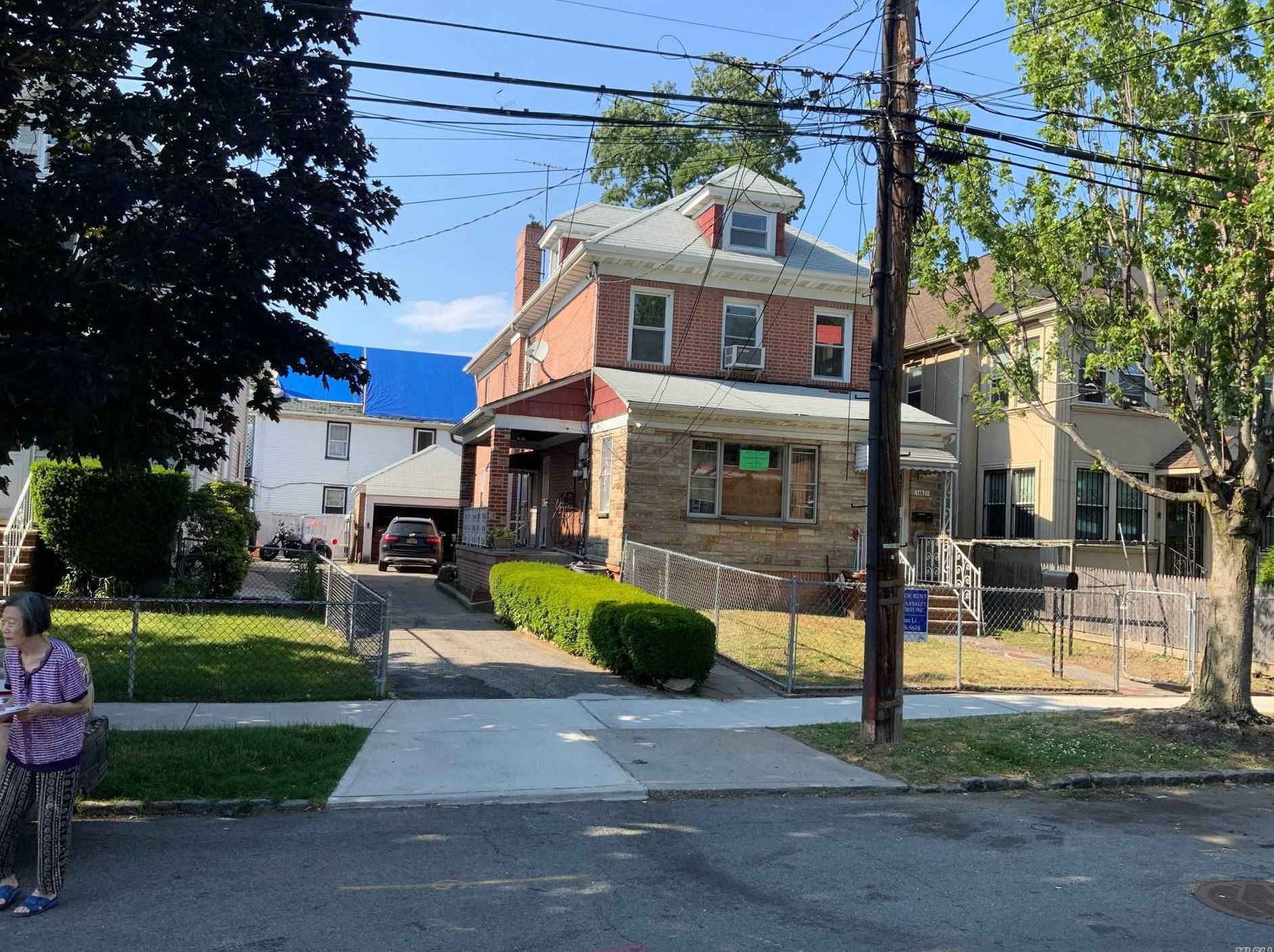 146-21 34th Ave, Flushing, NY 11354-2212
