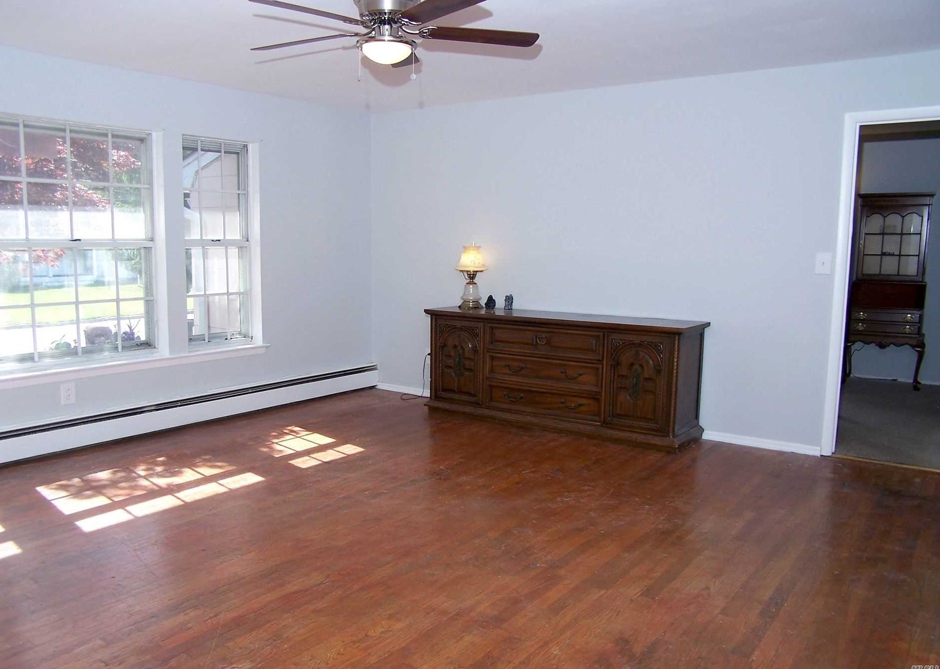 59 Clifton Pl, Prt Jefferson Station, NY 11776-1139