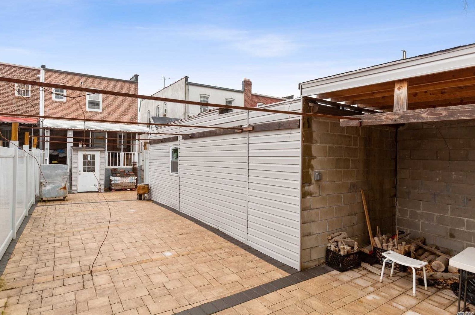 68-33 Alderton St, Flushing NY exterior