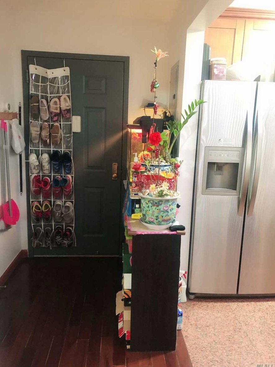 132-36 Pople Ave, Flushing, NY 11355-4557