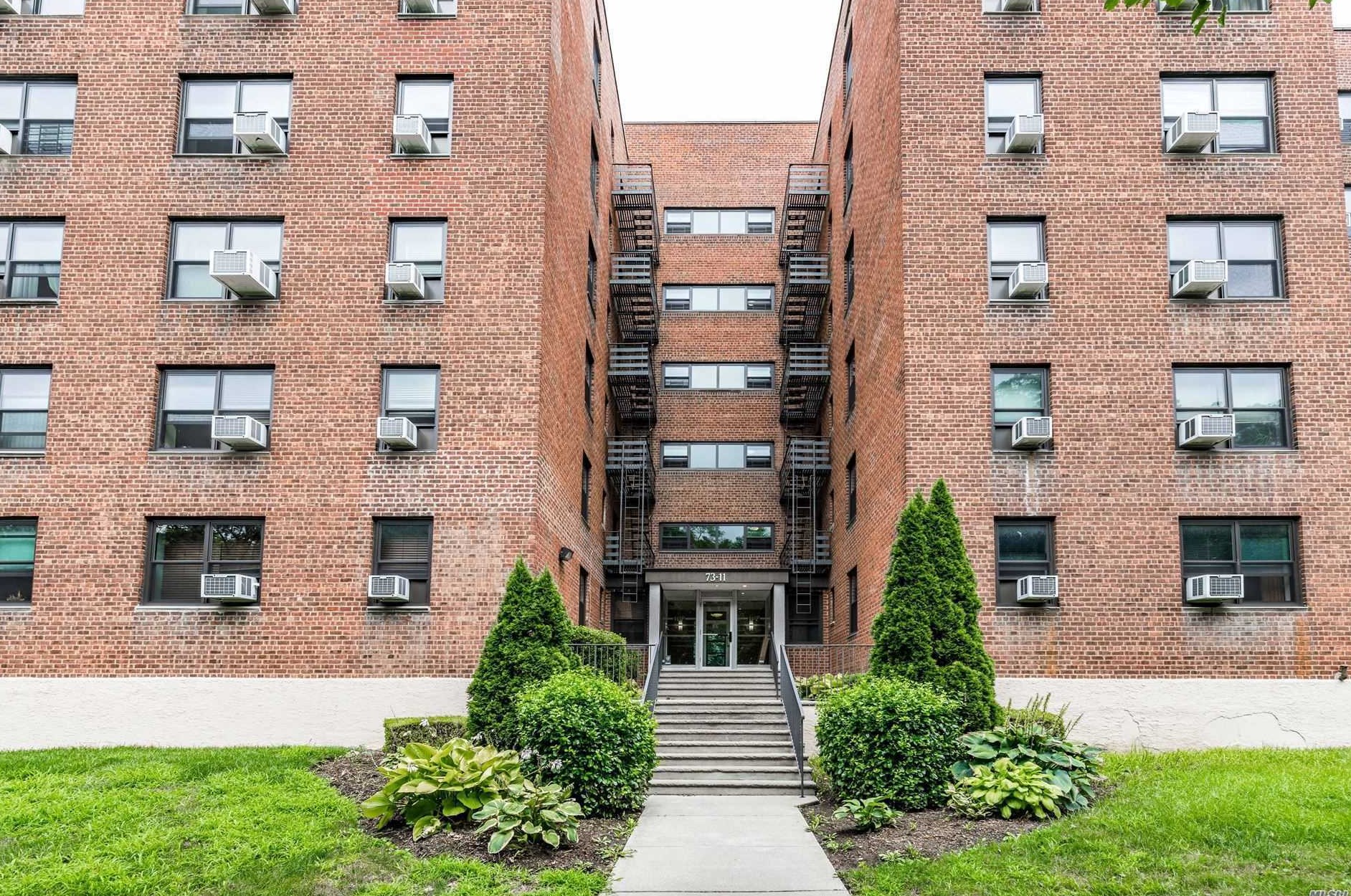73-11 210th St, Flushing NY  11364 exterior