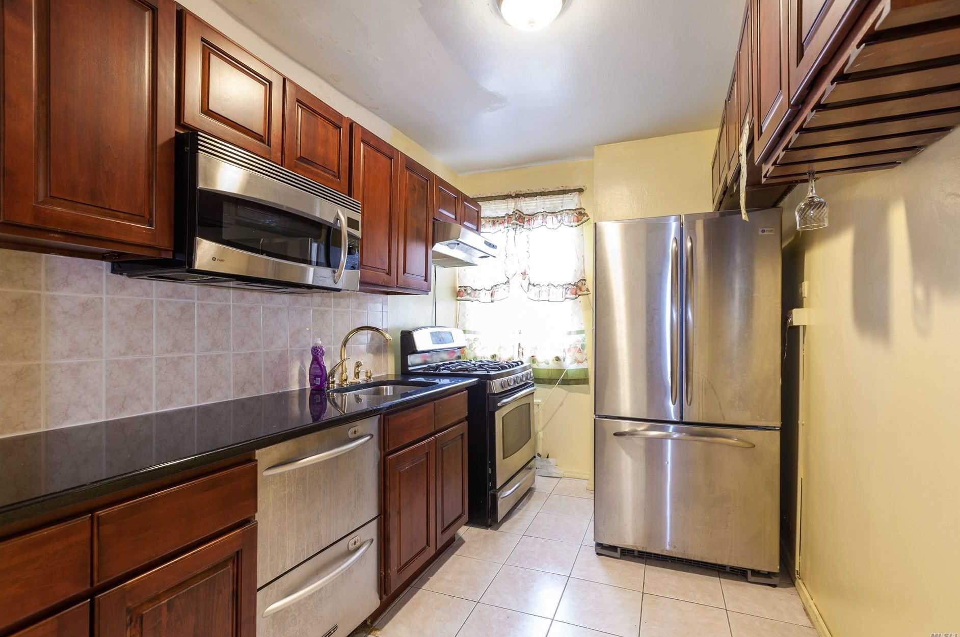 44-25 Macnish St, Flushing, NY
