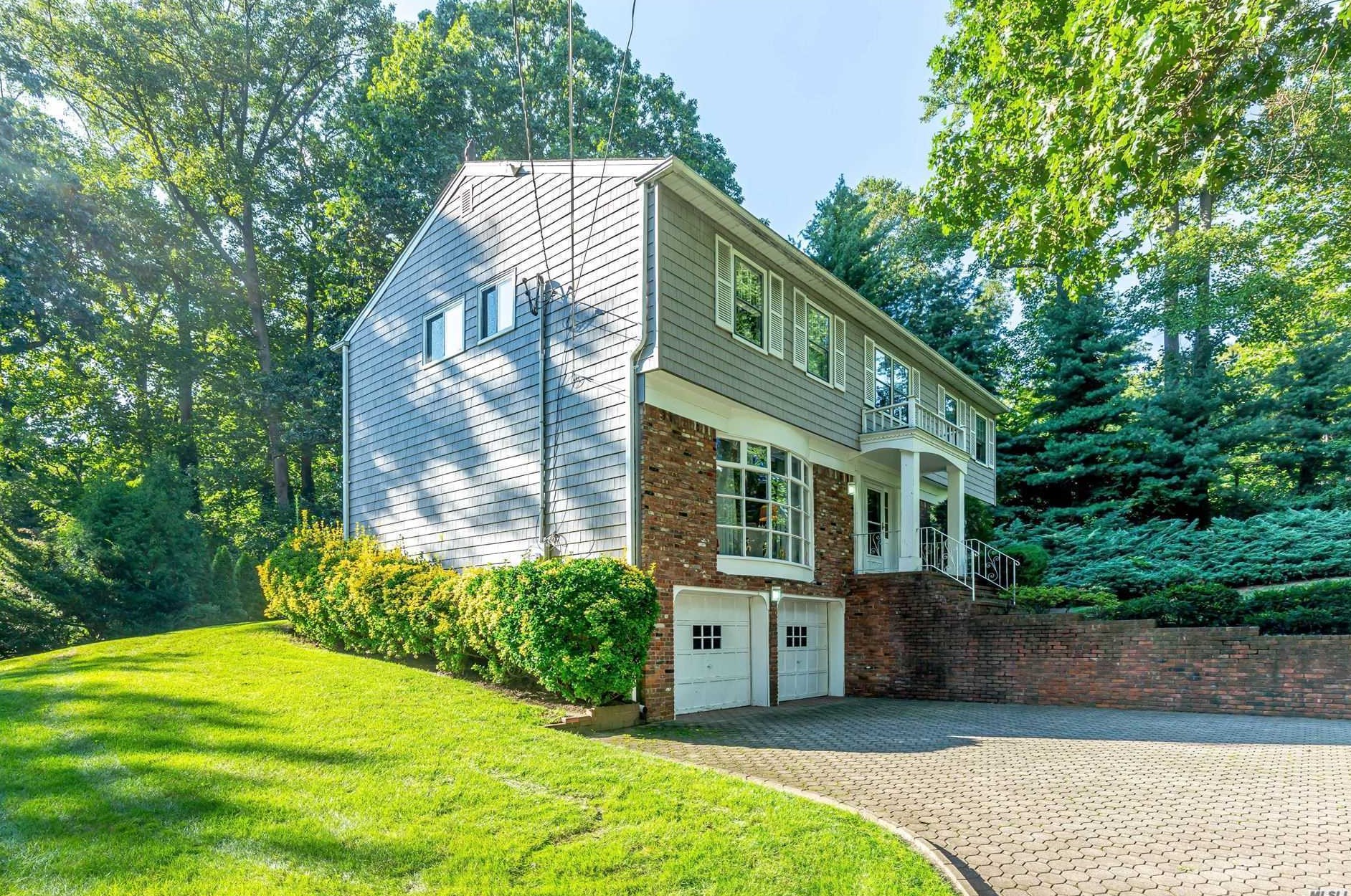 37 Mirrielees Cir, Great Neck, NY 11021