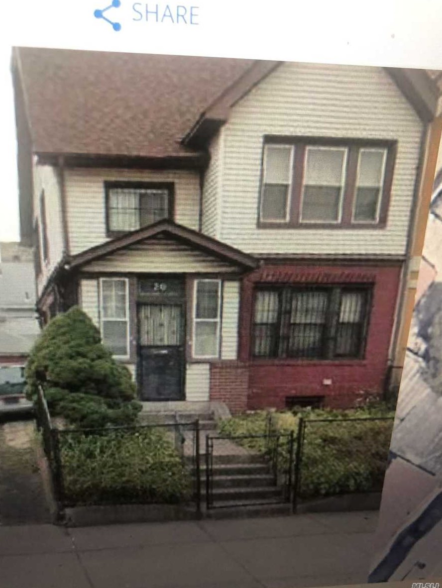 40-34 Forley St, Flushing, NY 11373-1427