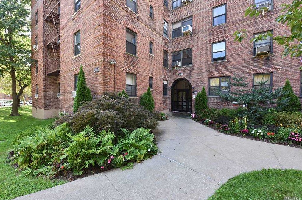 142-15 26th Ave, Flushing NY  exterior