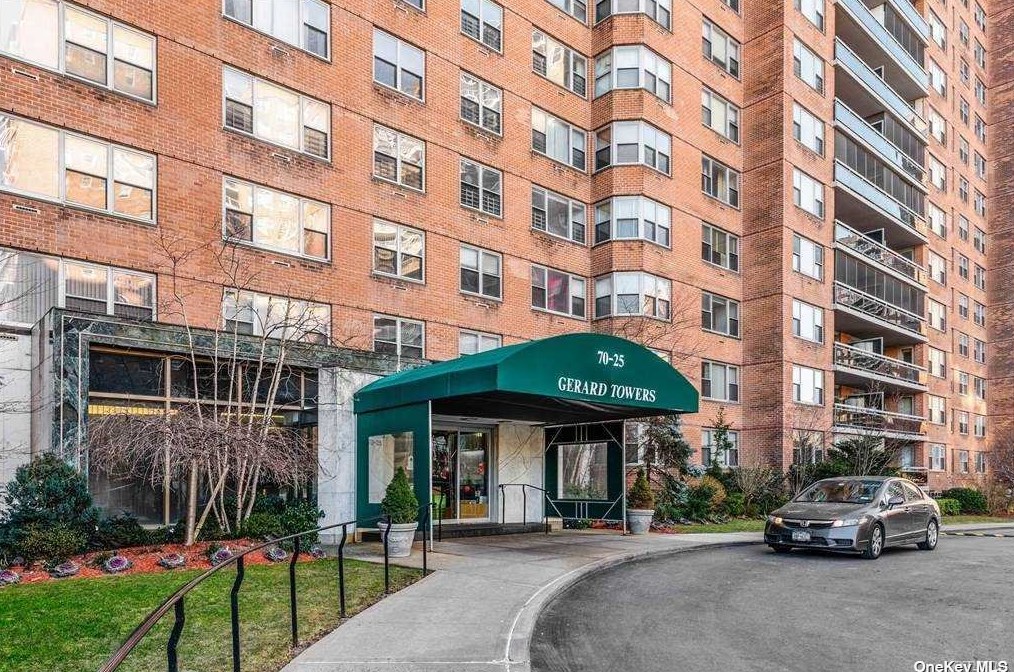 7025 Yellowstone Blvd, Flushing NY  11375-3164 exterior