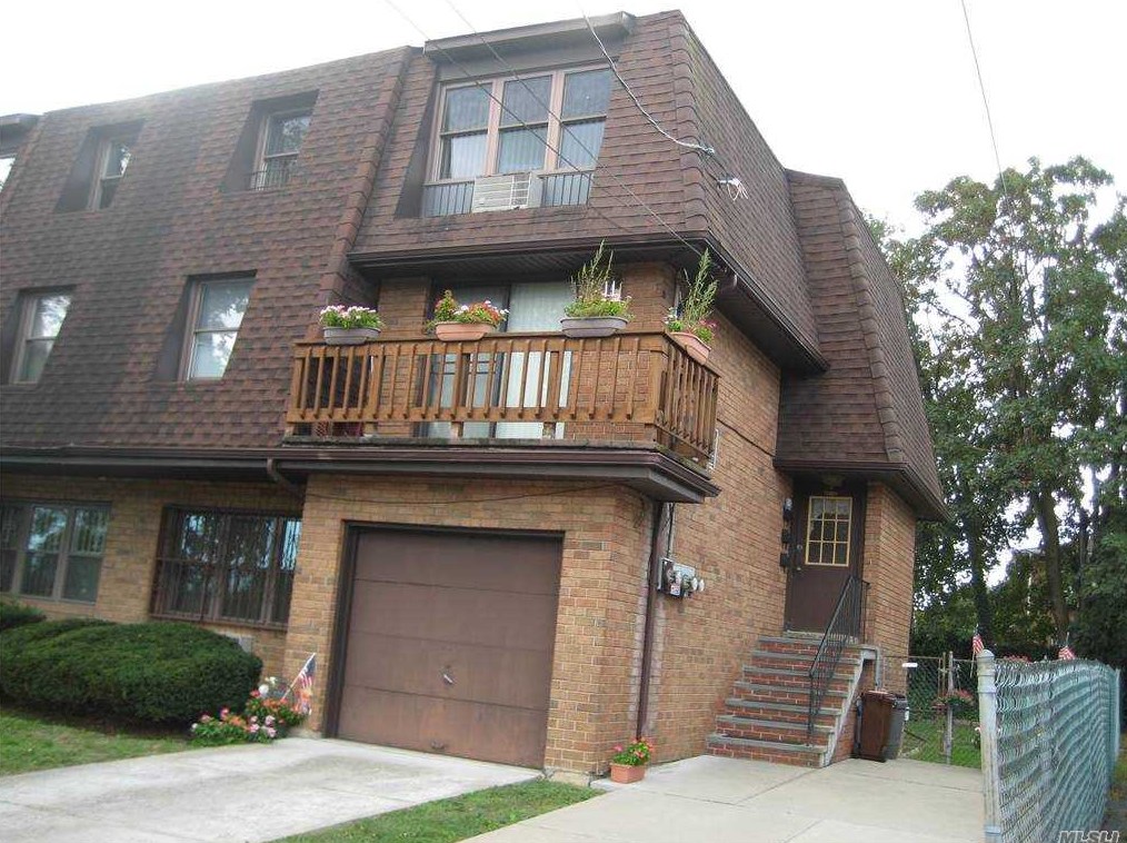 40-32 Clearview Expy, Flushing, NY 11361-2341