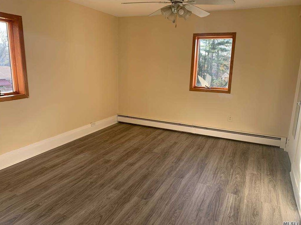4564 248th St, Flushing NY  11362-1250 exterior