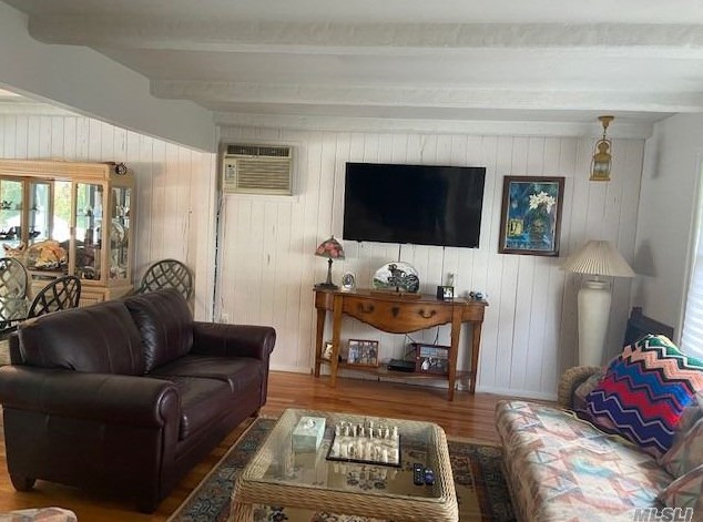 155 East Dr, East Massapequa, NY 11758-1609
