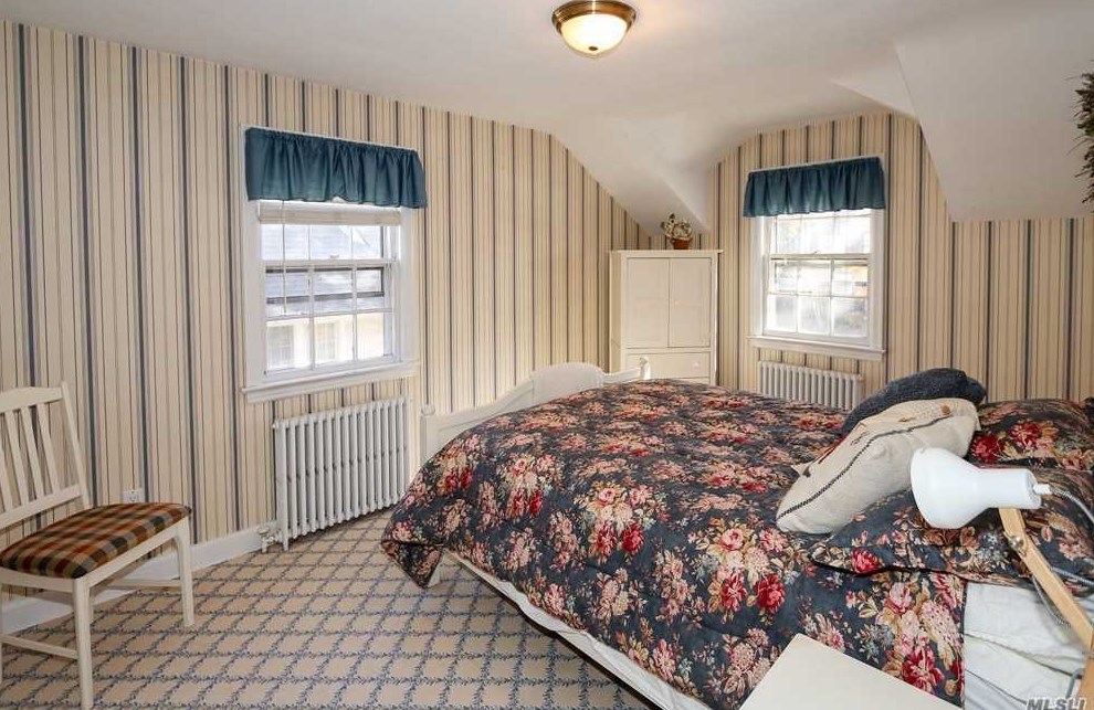 11 Margaret Blvd, North Merrick NY 11566-3106 exterior