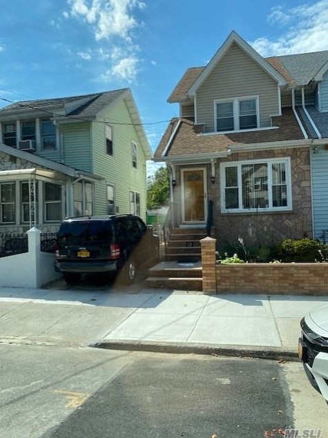 59 Bulwer Pl, Brooklyn, NY 11207-1902