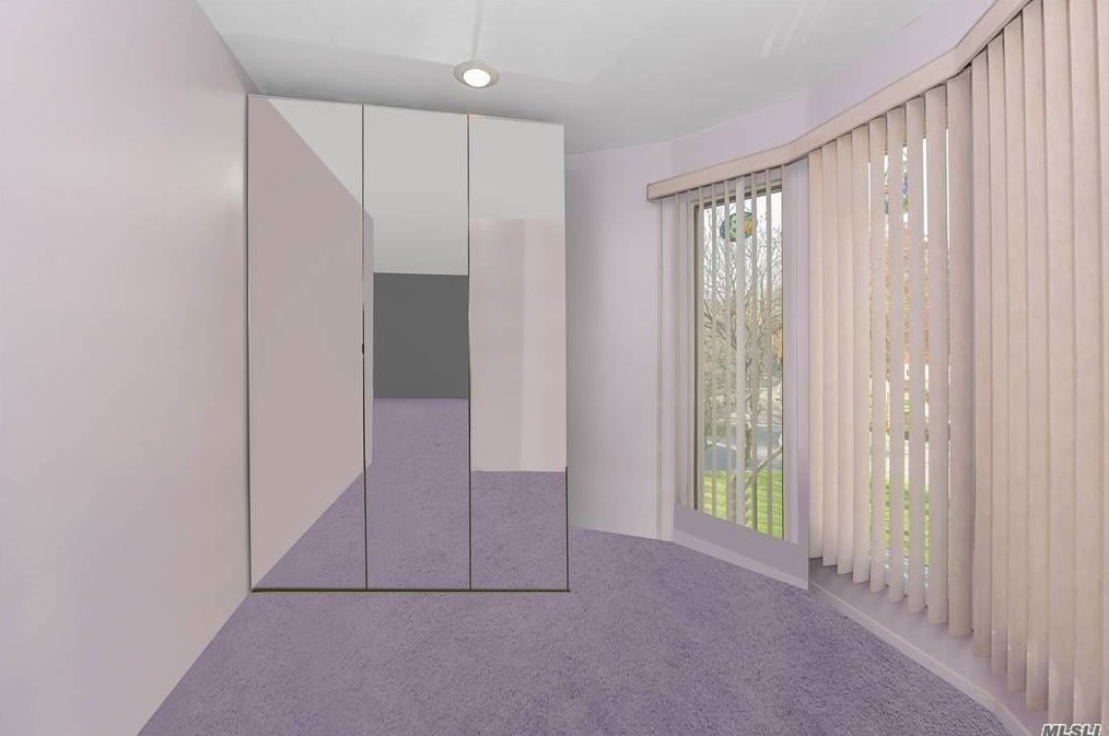 7 Kristin Ln, Hauppauge NY 11788-1239 exterior