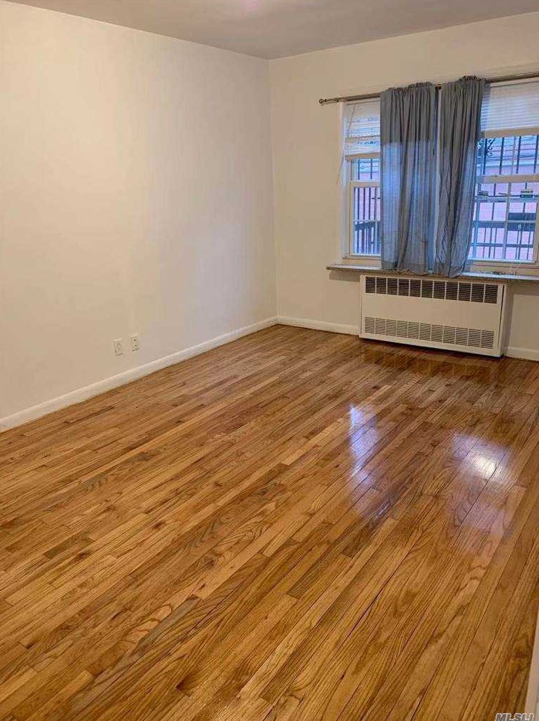 132-15 Avery Ave #2nd Fl, Flushing, NY 11355